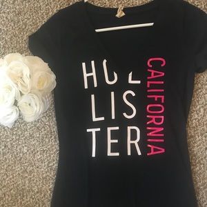 Like New Navy Hollister T-shirt